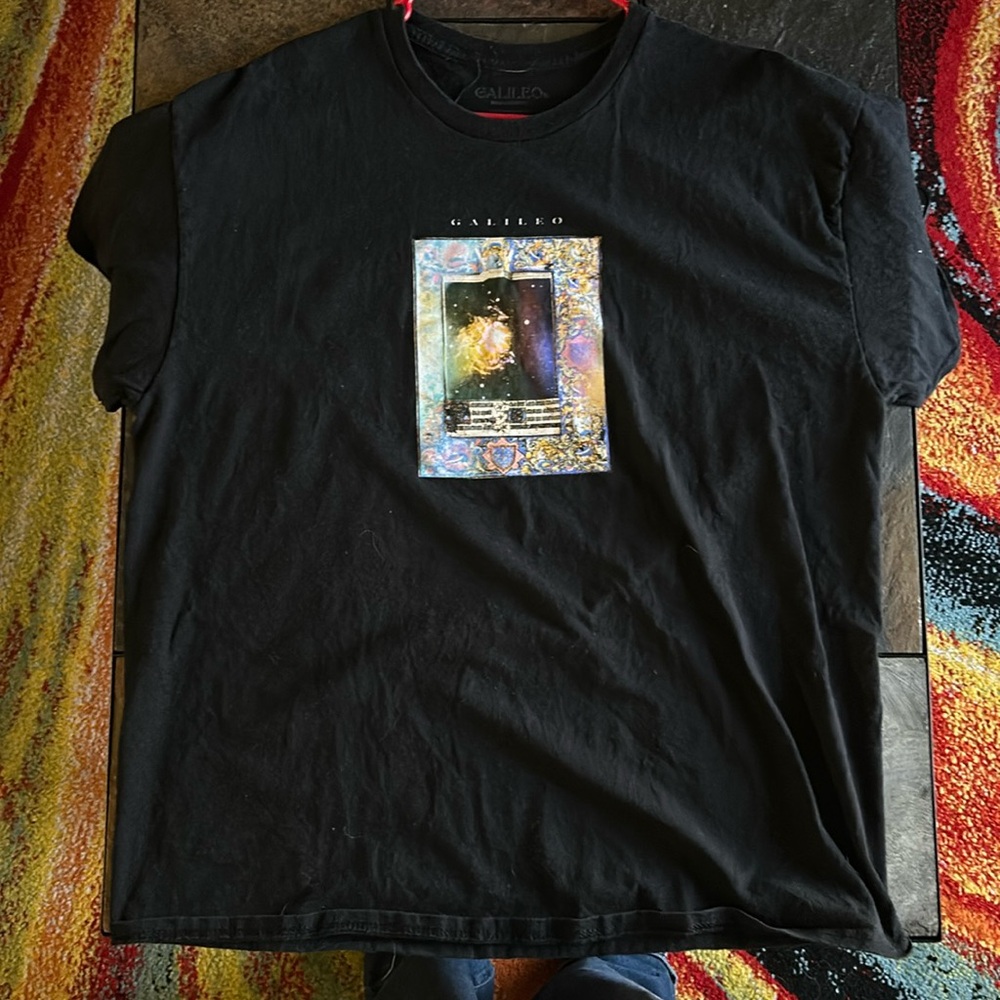 Galileo.earth Men’s XL space scripture logo